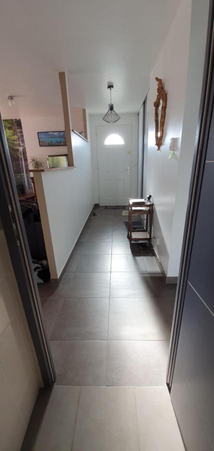 1 Chambre Privative Avec Bureau Et Cuisine Dans Maison 105 M2 Montfaucon Montfaucon  Exterior photo