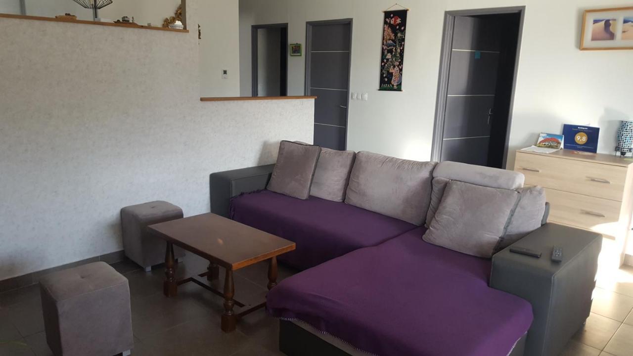 1 Chambre Privative Avec Bureau Et Cuisine Dans Maison 105 M2 Montfaucon Montfaucon  Exterior photo