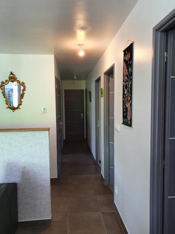 1 Chambre Privative Avec Bureau Et Cuisine Dans Maison 105 M2 Montfaucon Montfaucon  Exterior photo