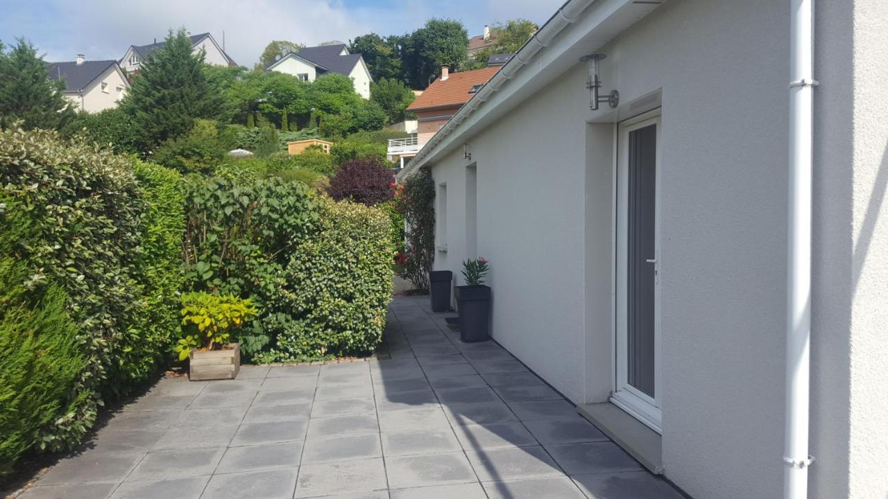 1 Chambre Privative Avec Bureau Et Cuisine Dans Maison 105 M2 Montfaucon Montfaucon  Exterior photo